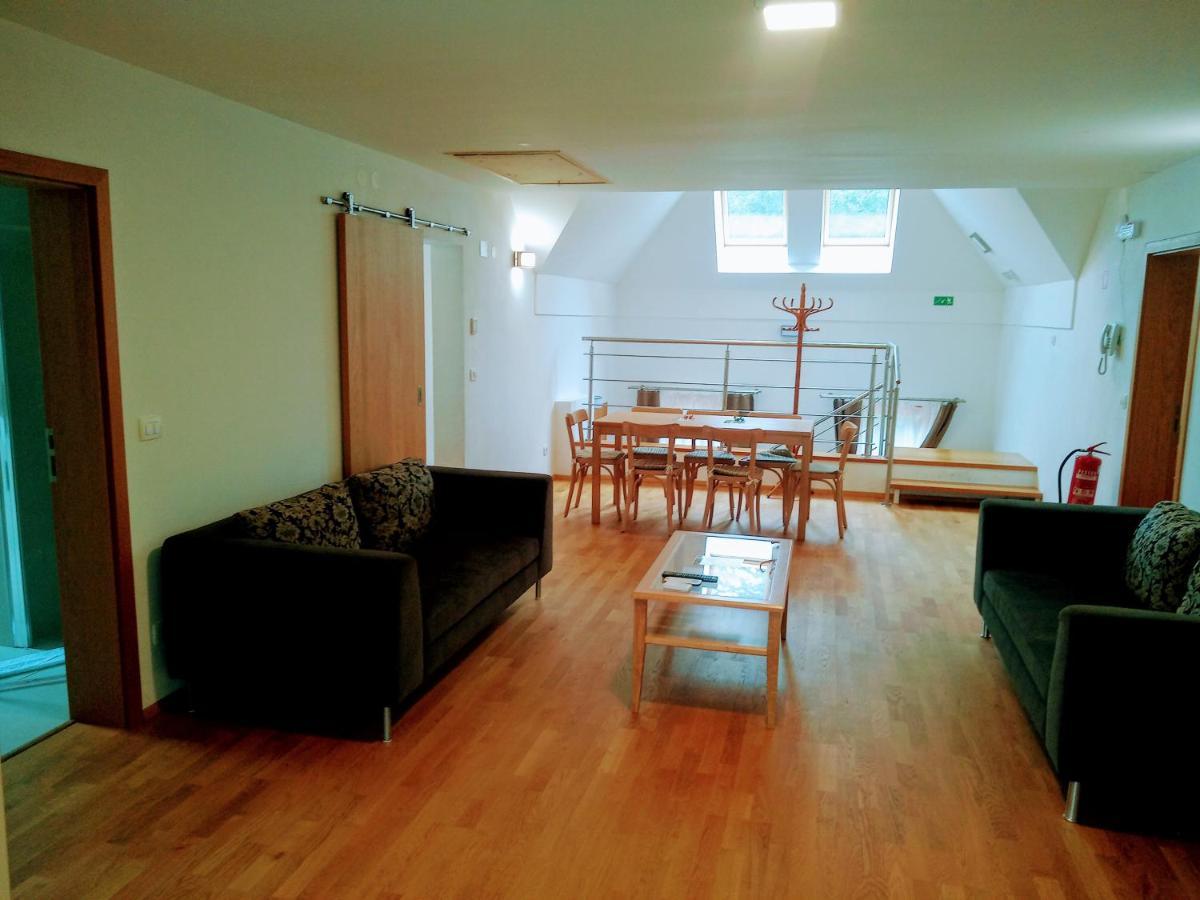 Garni Hotel Bovec Buitenkant foto
